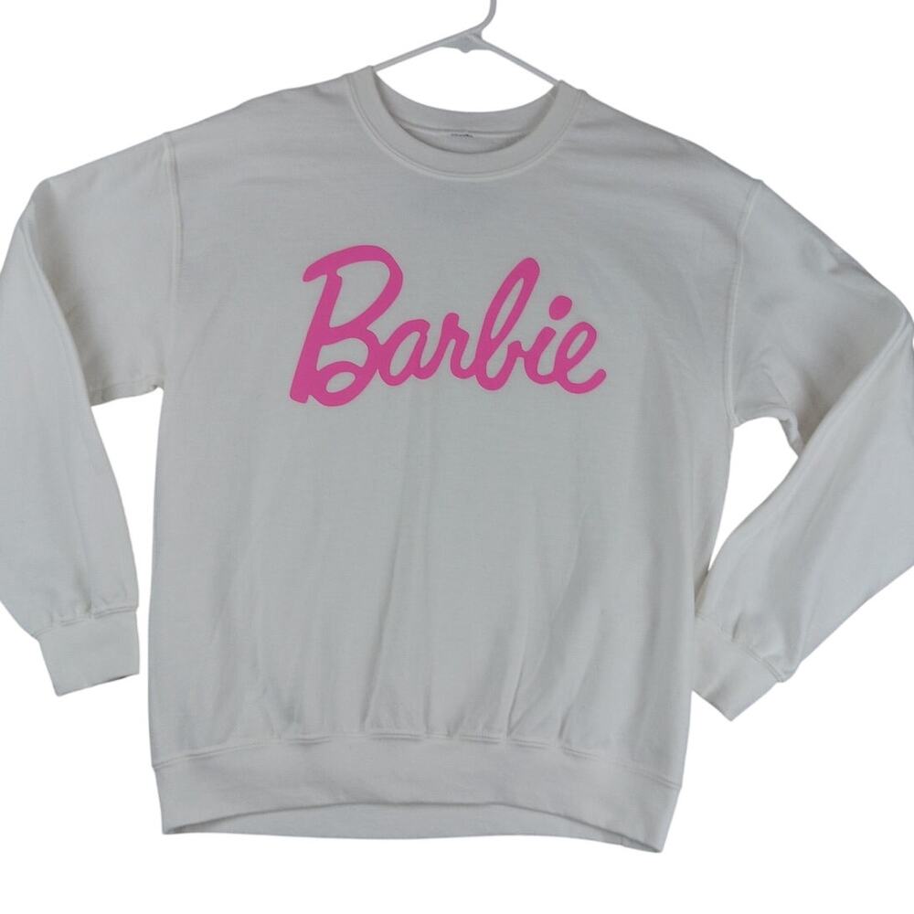 Barbie Crewneck Sweatshirt Womens‎ Medium White Spell Out Soft Movie Doll